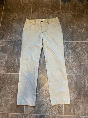 Amazon Essentials Men’s Straight Fit Chino Pants Khaki 34W x 32L